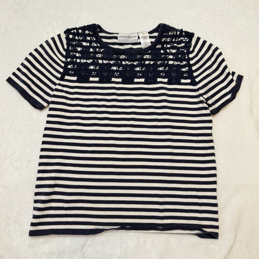 Alfred Dunner Shirt Women's Size Small Cotton Knit Striped Crochet Short Sleeve